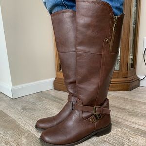 Guess boots